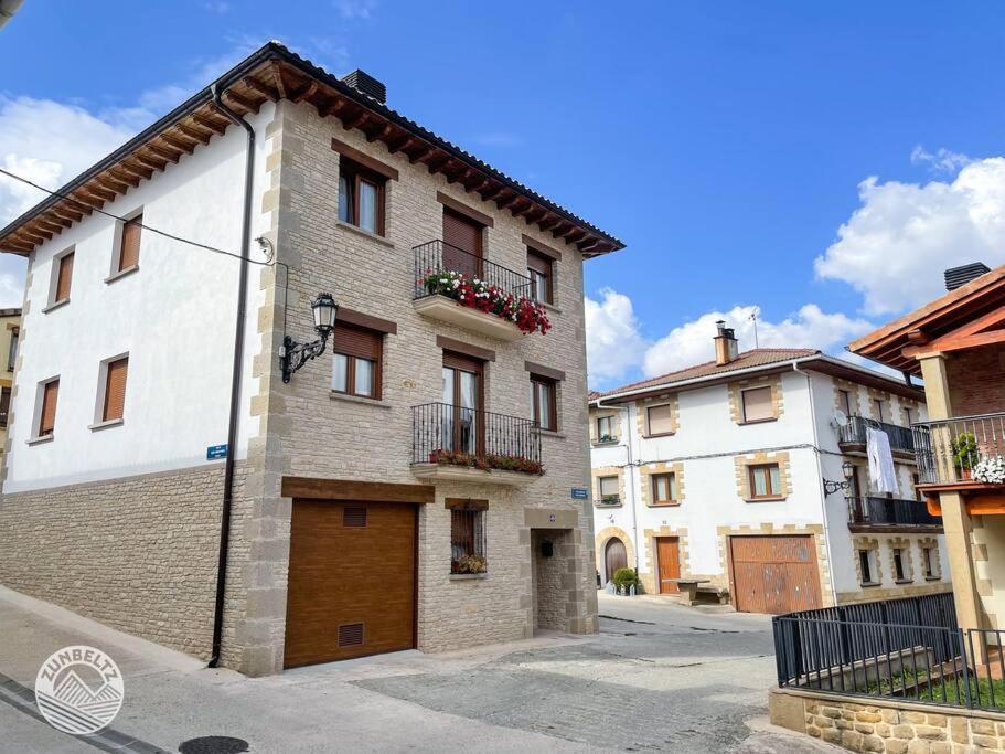 Casa Zunbeltz De 3 Habitaciones En Plena Montana Lezáun Kültér fotó