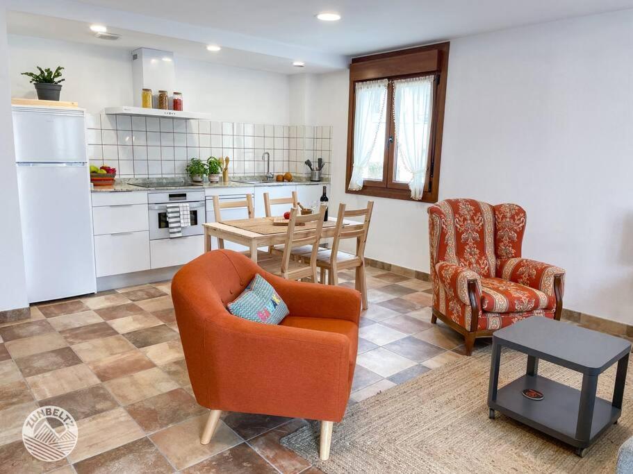 Casa Zunbeltz De 3 Habitaciones En Plena Montana Lezáun Kültér fotó