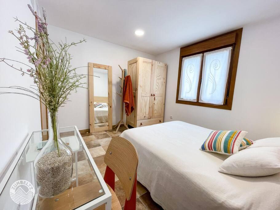 Casa Zunbeltz De 3 Habitaciones En Plena Montana Lezáun Kültér fotó